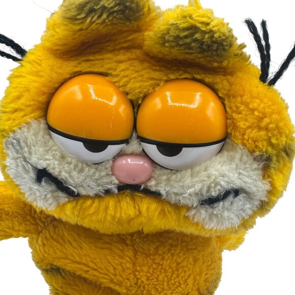 Vintage Garfield Plush Stuffed Animal With Plastic Eyes9 in Jim Davis 1981 - Picture 2 of 4